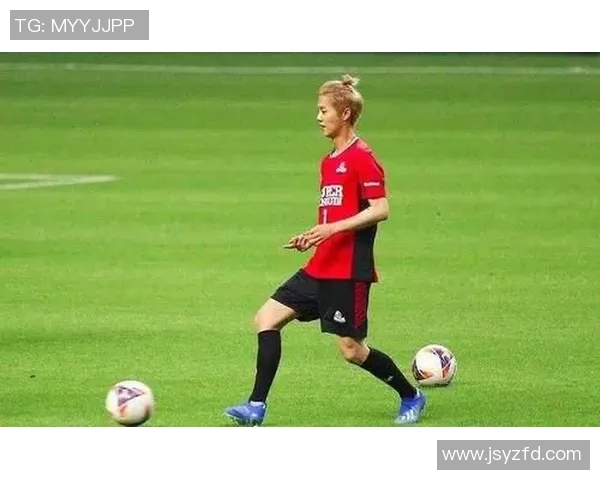 足球明星推荐的顶级球鞋精选图赏助你提升球技与时尚感 足球明星推荐的顶级球鞋精选图赏助你提升球技与时尚感